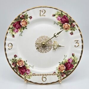 Royal Albert Old Country Roses Plate Wall Clock Bone China Made In England WORKS